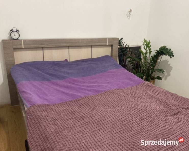 łóżko 140x200 z podświetlonym zagłówkiem z wielkopolskie Tarnowo Podgórne sprzedam