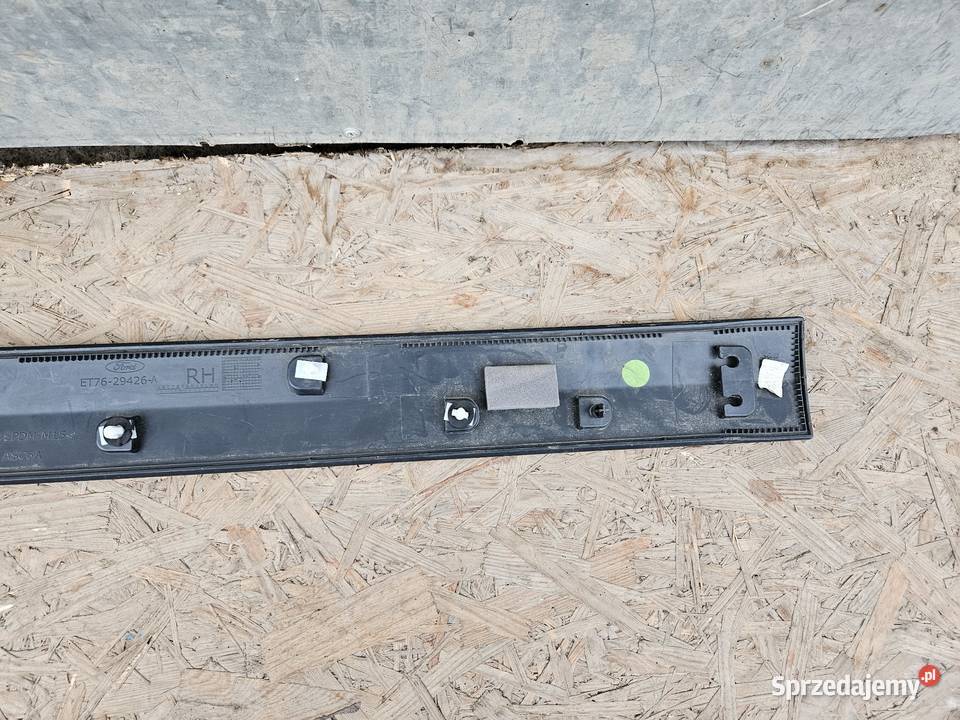 FORD TRANSIT COURIER LISTWA DRZWI PRAWA PRZÓD osobowe wielkopolskie Międzychód