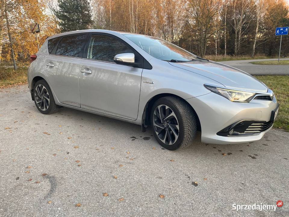 Toyota Auris 18 HYBRYDA Polift Radom sprzedam