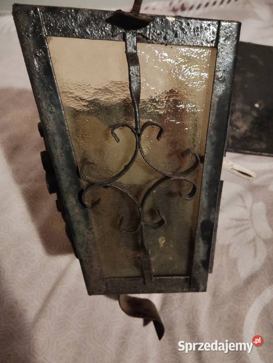 Stara retro lampa kinkiet