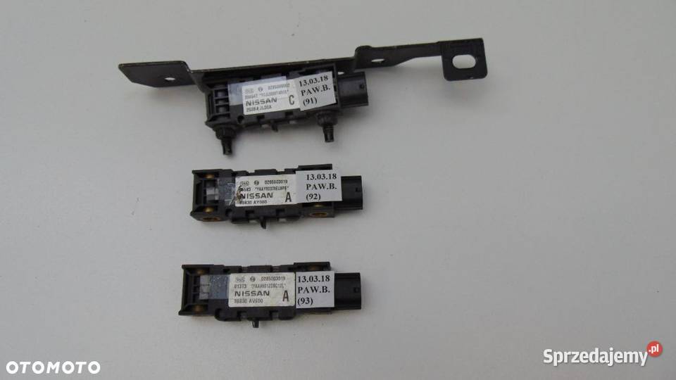 CZUJNIK UDERZENIOWY PRZEDNI INFINITI Q70 NISSAN czujniki sprzedam