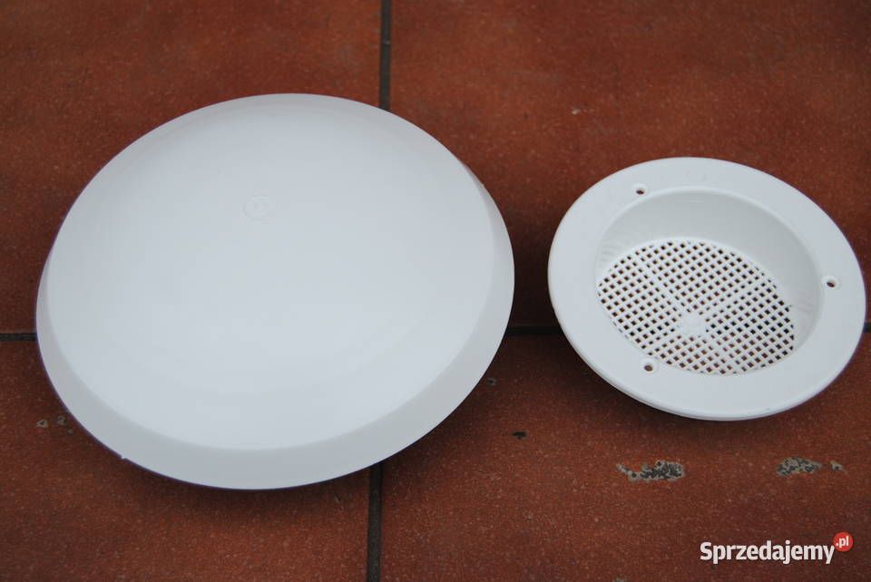 rzyczepa kamper wywietrznik grzybek wentylacyjny Pozostałe Komorniki