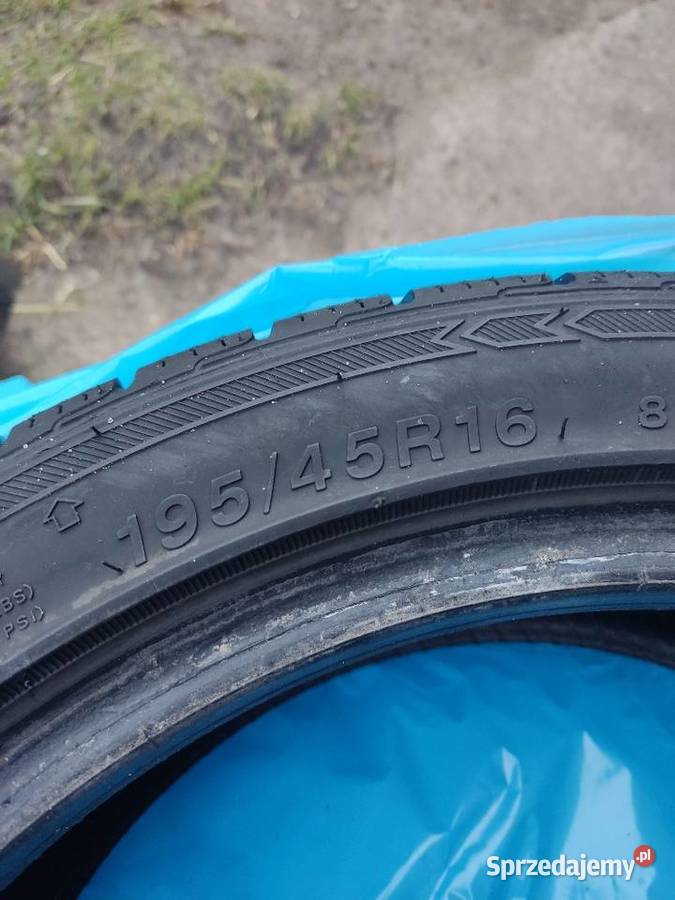 Opony zimowe Rotalla IcePlus S210 19545 R16 45