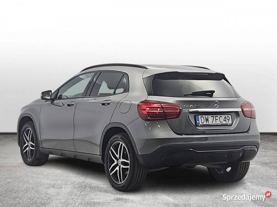 Mercedes GLA 180 7GDCT Style Z Polskiego Salonu Warszawa