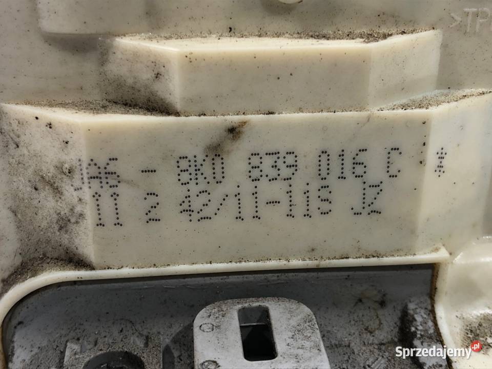 ZAMEK DRZWI PRAWY TYŁ AUDI A5 8T Hatchback