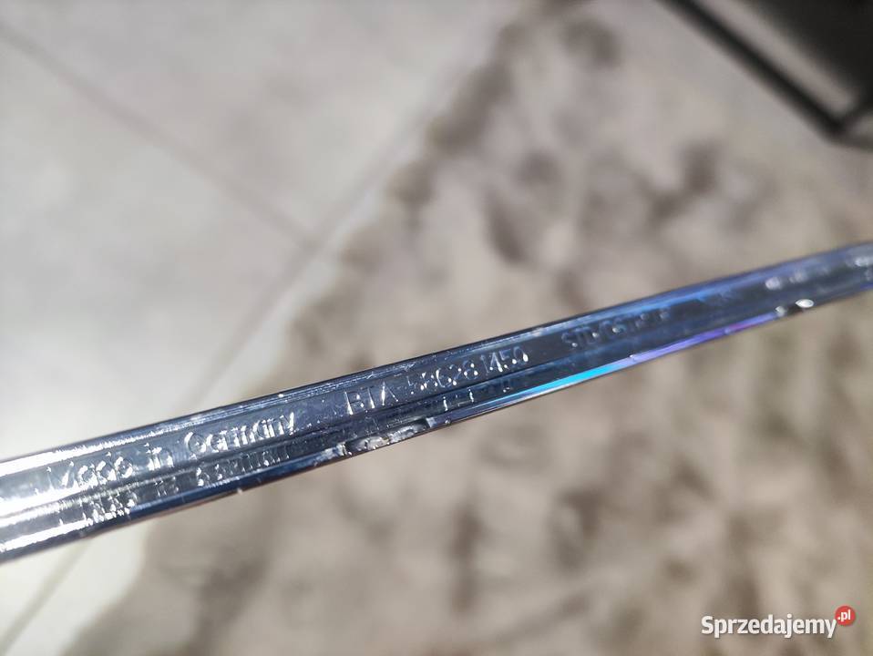 3 listwy chromowe atrapy Mercedes W205 2016 osobowe