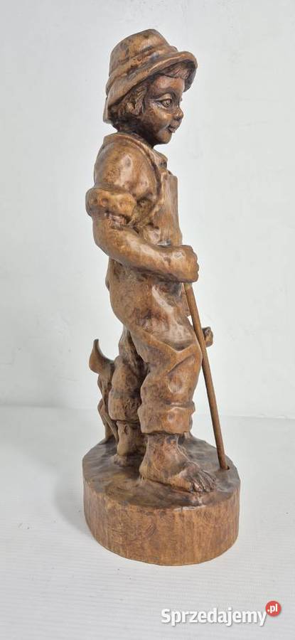 Duża drewniana rzeźba Chłopiec z psem 36 Biłgoraj sprzedam