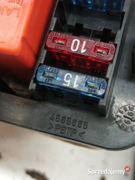 SKRZYNKA BEZPIECZNIKÓW 4585865 23 B 163 Saab 95