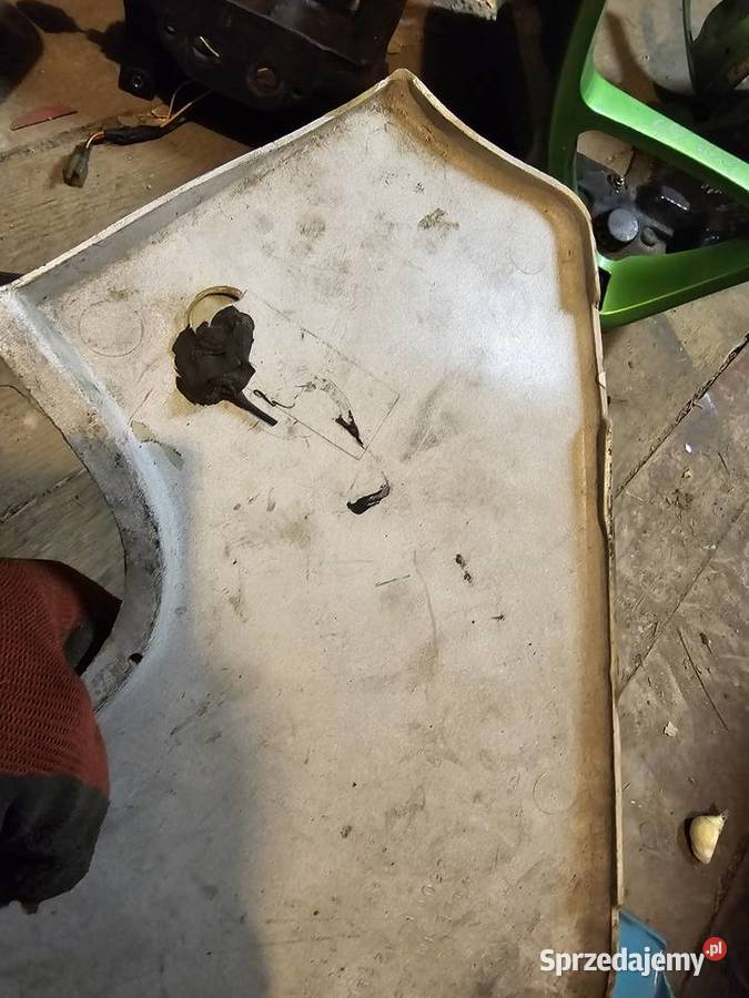 Kawasaki GPZ 600 lewy boczek owiewka lewa GPZ600 Jelenia Góra sprzedam