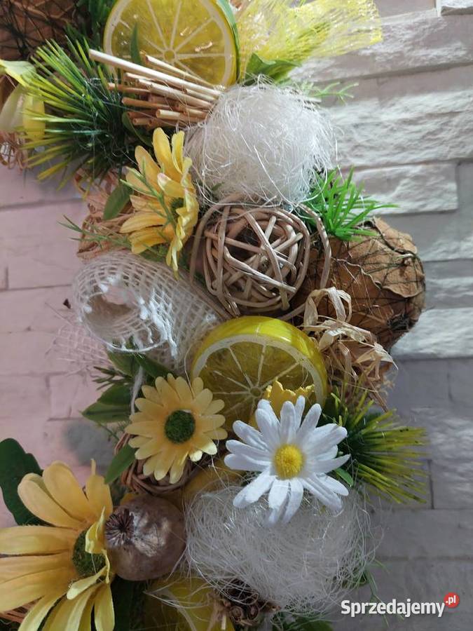 WIANEK Z CYTRYNAMI LED Stargard