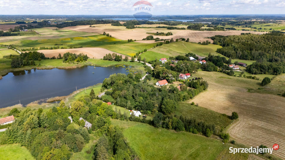 Działka z Linią Brzegową Mazury powiat giżycki asfalt Giżycko
