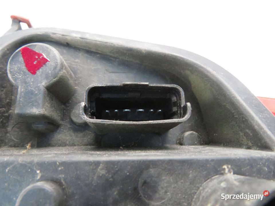 LAMPA PRAWA TYLNA RENAULT CLIO III 89035080 osobowe Lampy tylne małopolskie