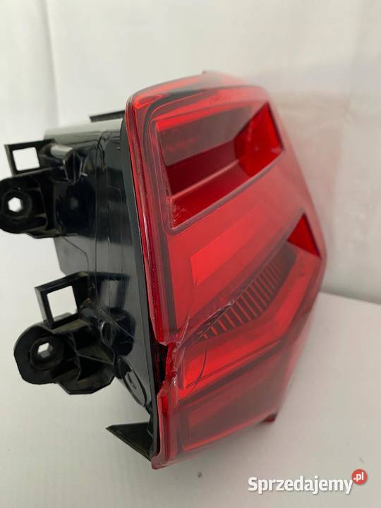 AUDI Q2 81A LAMPA TYLNA PRAWA TYŁ LED 81A945092B