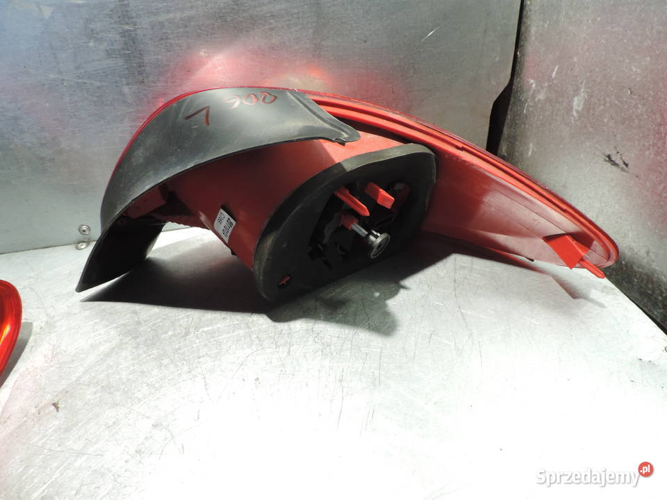 PEUGEOT 206 PLUS LAMPA LEWA TYLNA Nowy Sącz sprzedam