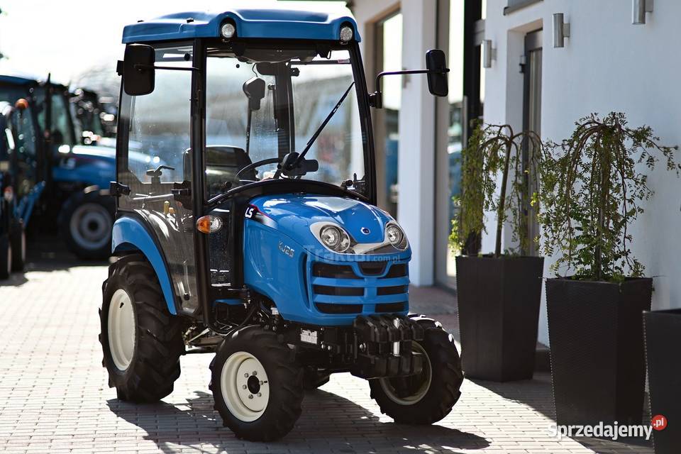 LS Tractor XJ25 MEC 4x4 244 CAB z klimatyzacją Tajęcina