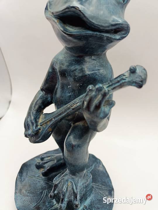 Figurka żaba orkiestra ogrodowa żywica masa Zamość