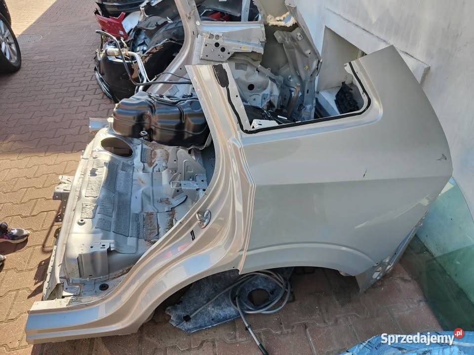Tylna ćwiartka Volvo XC60 II Stan idealny wielkopolskie sprzedam