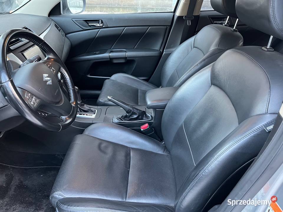 Suzuki Suzuki Kizashi 2010 24 4WD CVT 99700 Warszawa