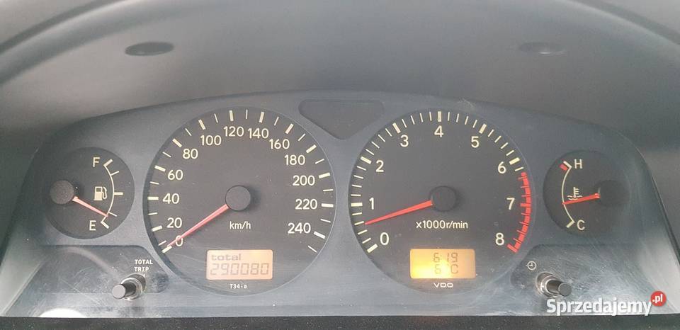 Toyota Avensis T22 Sedan 20 BGazKlima Głogów sprzedam