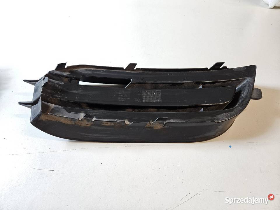 AUDI A1 8X0 KRATKA LEWA ZDERZAKA PRZÓD 8X0807681 Międzychód