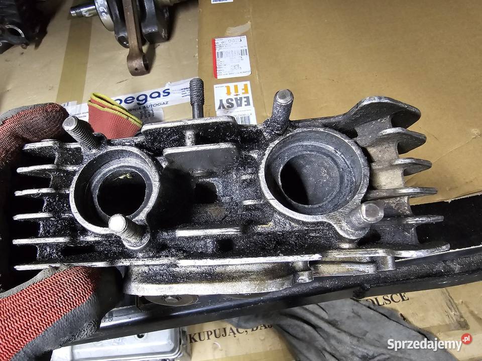 Suzuki DR 600 głowica zawory sprężyny dr600 Jelenia Góra sprzedam