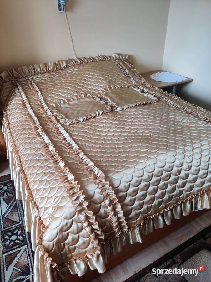 Narzuta atłasowa 2 poszewki na poduszki Rozmiar 180x200 Myszków sprzedam