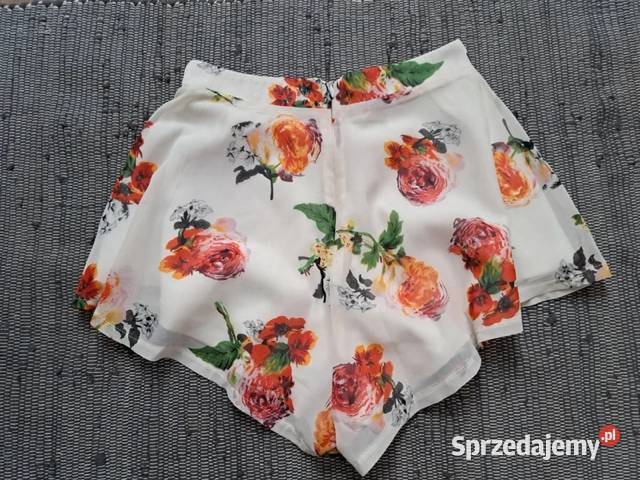 Piękne szorty marki Missguided z romantycznym Trąbki Wielkie sprzedam