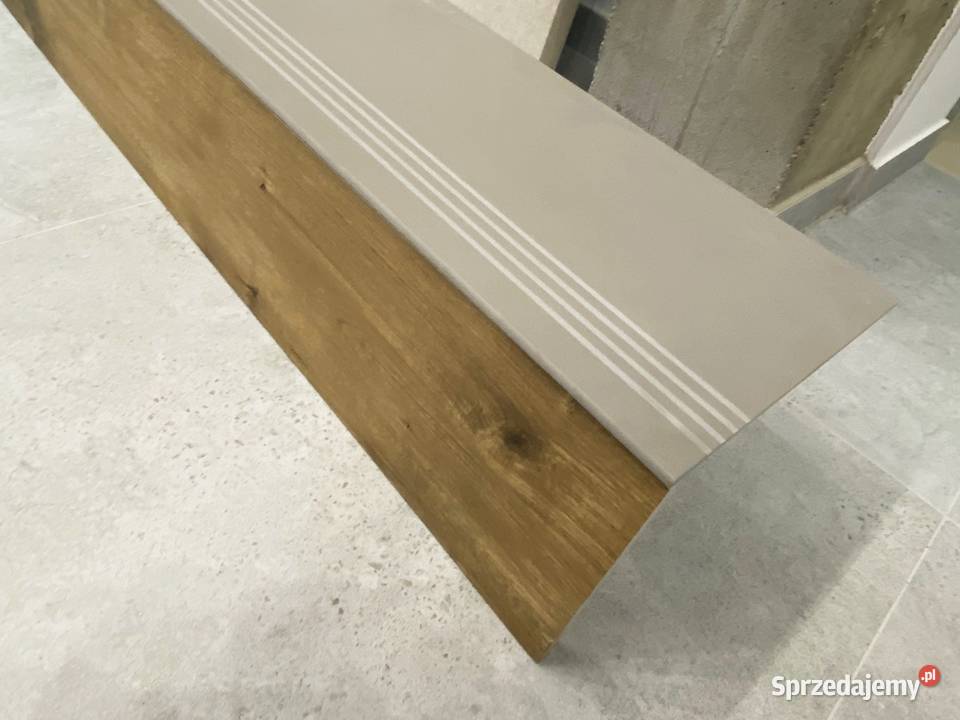 Gres schody stopnica 30x120 szara podstopnica Płytki podłogowe Zakopane