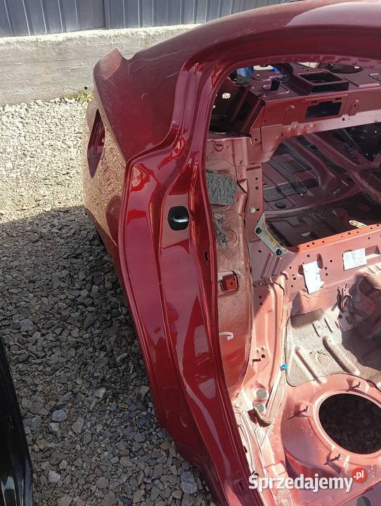 ELEMENT CIĘTY KAROSERII ĆWIARTKA PRAWA TYŁ SEDAN