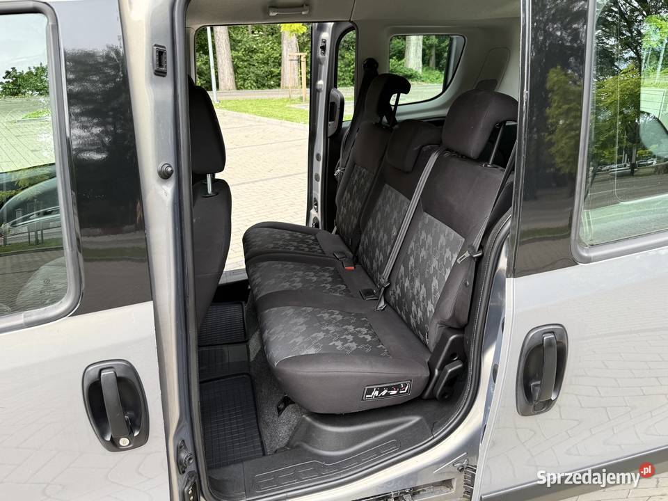 Opel Combo D 16 105 6 biegówTOUR5 elektryczne szyby Łuków sprzedam