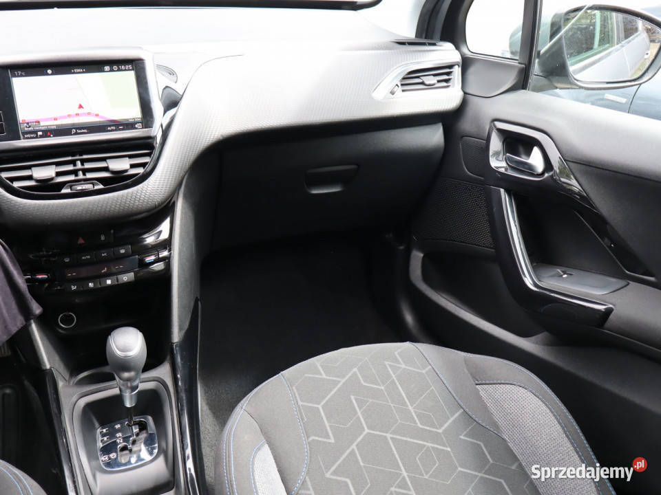 Peugeot 2008 12 PureTech SUV Katowice