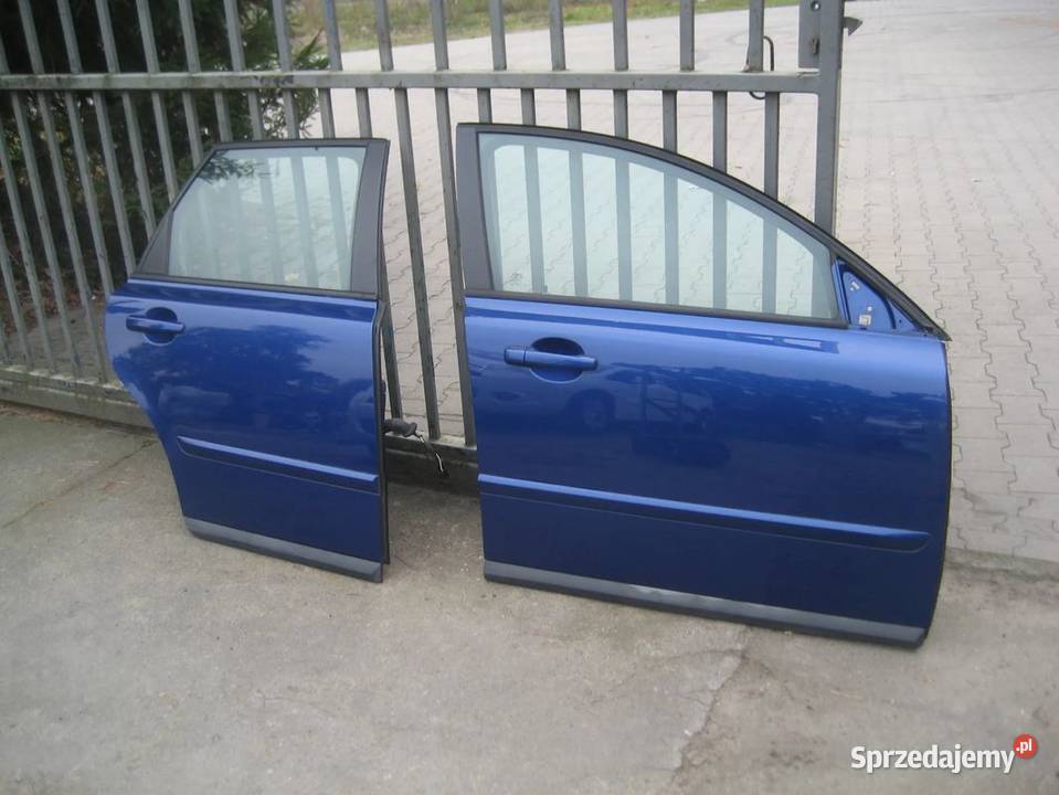 volvo v50 0412r drzwi przód tył prawe 2 kod Drzwi Rakoniewice