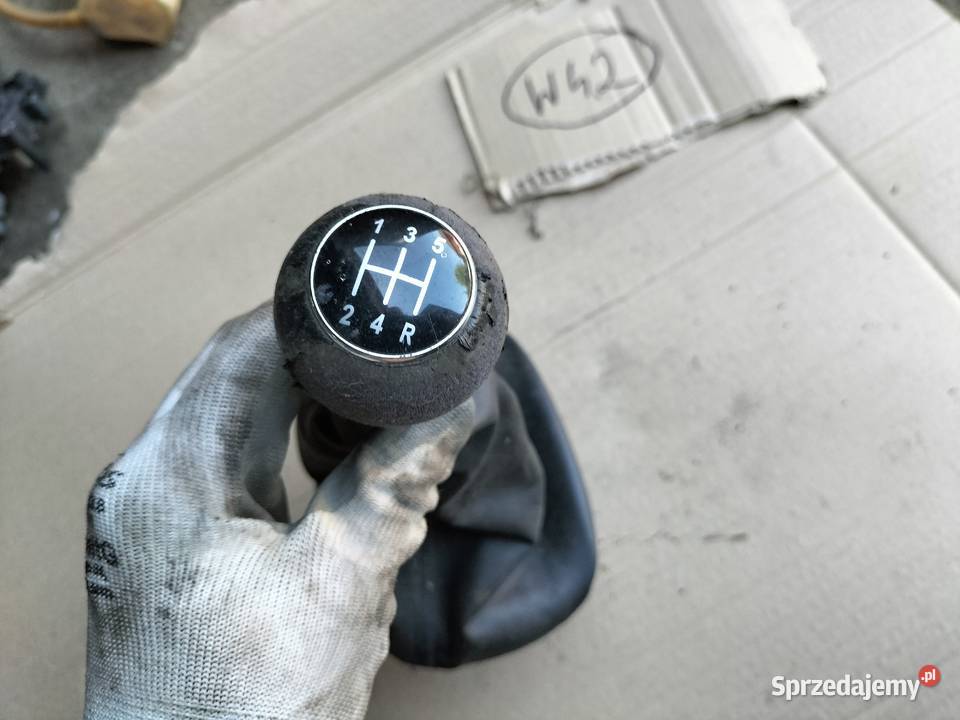 AUDI A4B5 A4 B5 GAŁKA LEWARKA ZMIANY BIEGÓW Motoryzacja Kamień-Kolonia
