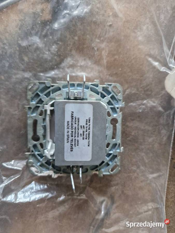 Scheneider Unica Plus gniazdko antenowe Radio TV