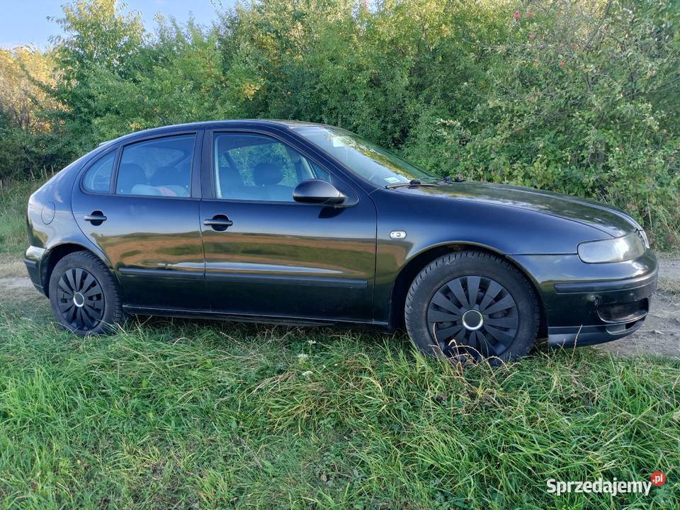 Seat Leon 2005r doinwestowany welurowa tapicerka świętokrzyskie