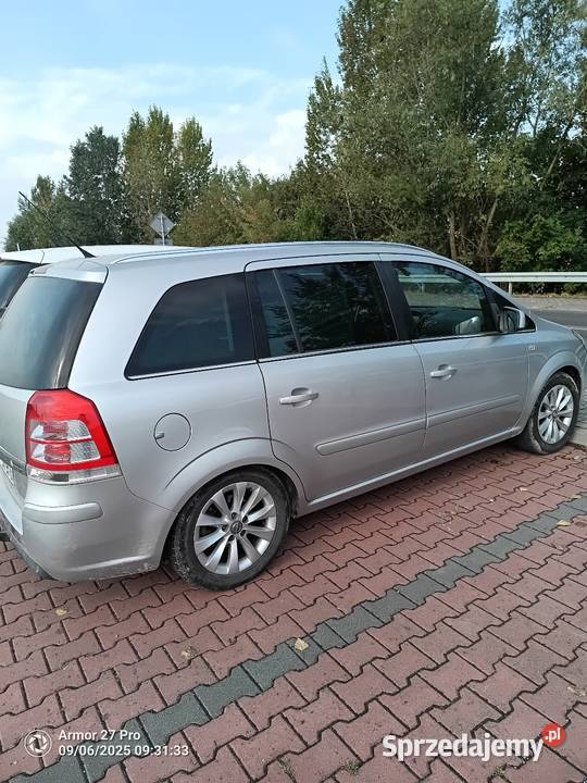 Sprzedam opla Zafira 2014 LPG Gaz Hak stan hak Opole Lubelskie