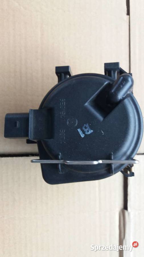 Halogen VW LUPO w zestawie żarówka 6E0 941 699A Chomentówek