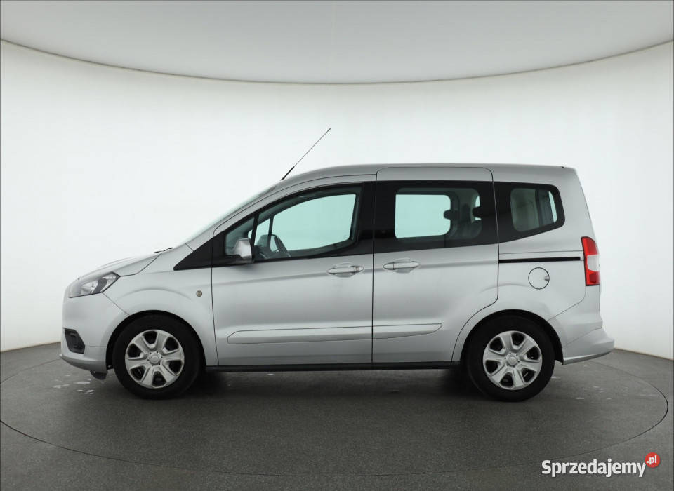 Ford Tourneo Courier 15 TDCI Piaseczno