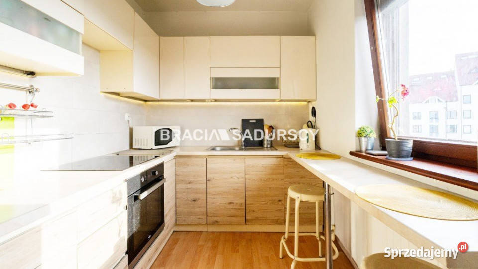 Mieszkanie 7621m2 3 pokoje Kraków Armii Krajowej