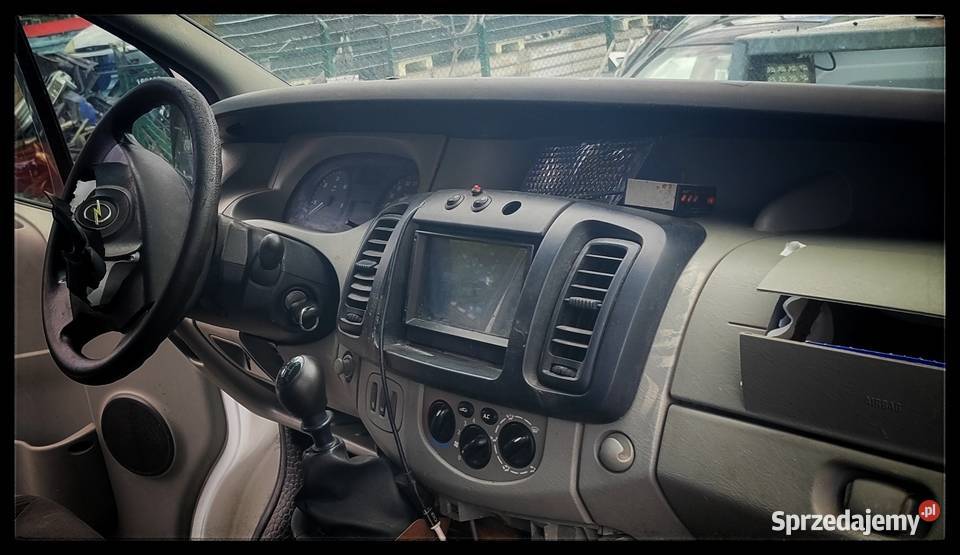 Opel Vivaro lampy tył lewa i prawa komplet Żywiec