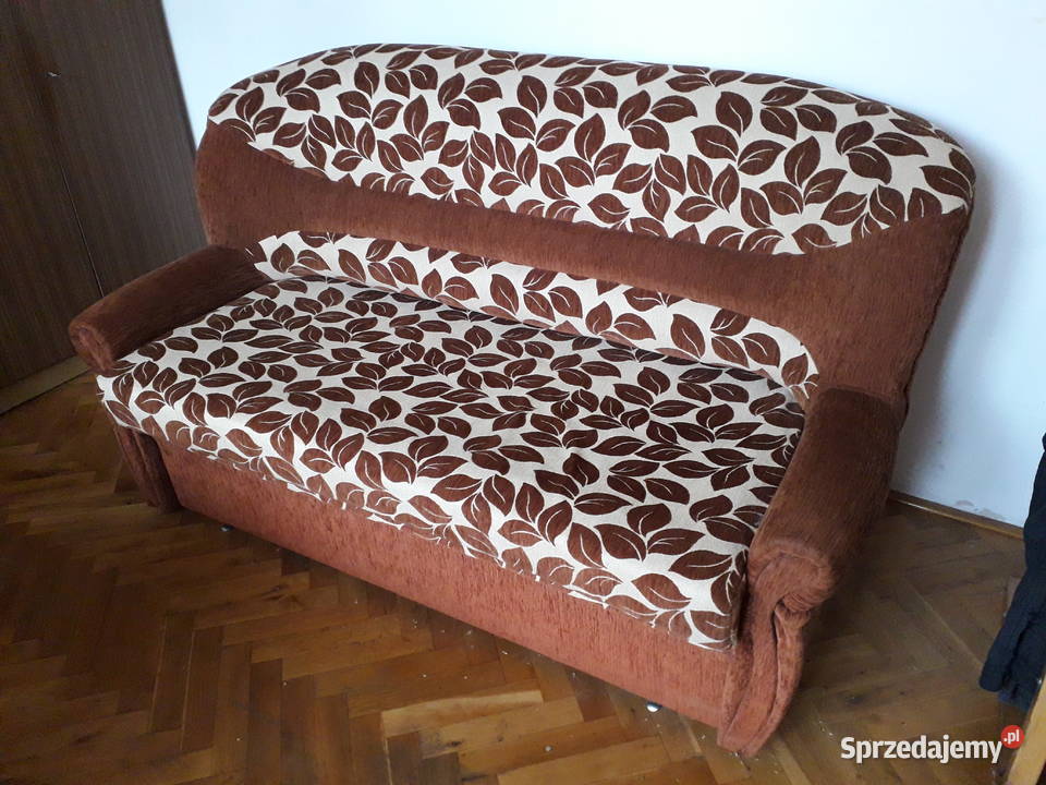 Jesienna kanapa rozkładana z funkcją spania