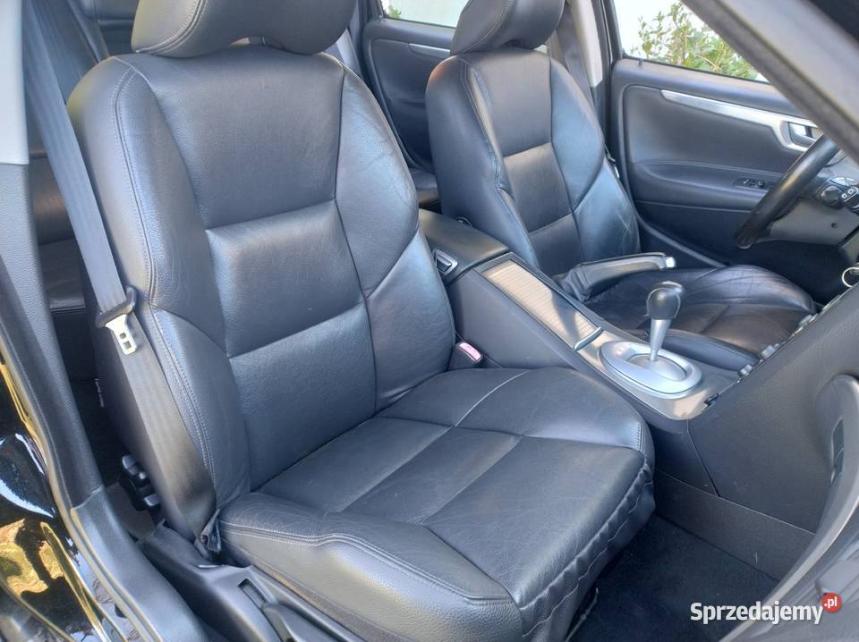 Volvo V70 24 R5 140 bezwypadkowe zadbane gotowe Rok produkcji 2005 Roszkowice