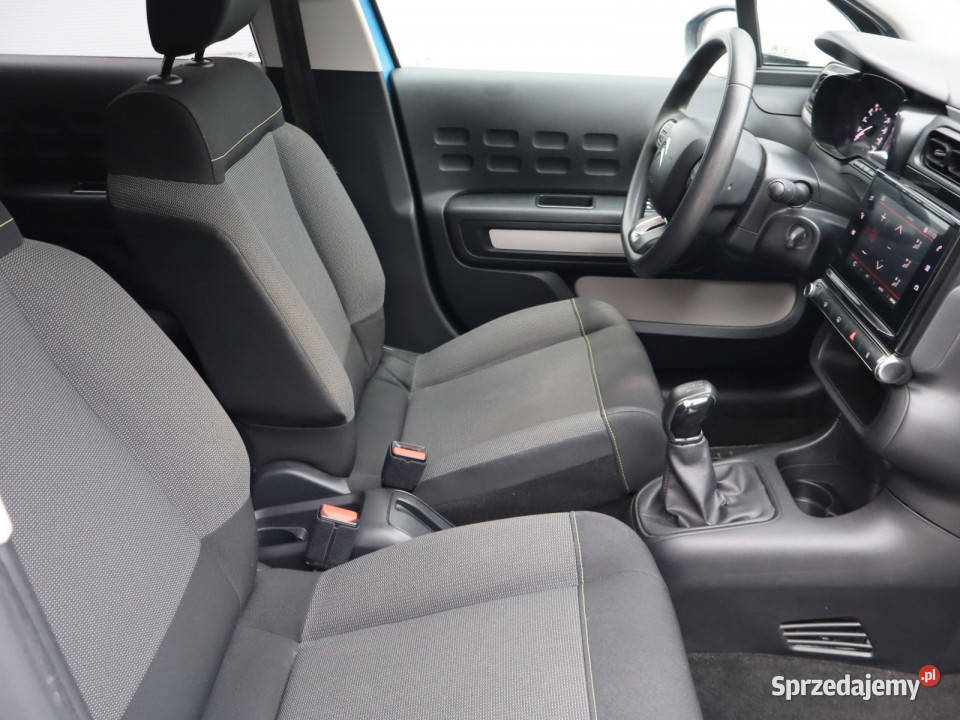 Citroen C3 12 PureTech światła do jazdy dziennej