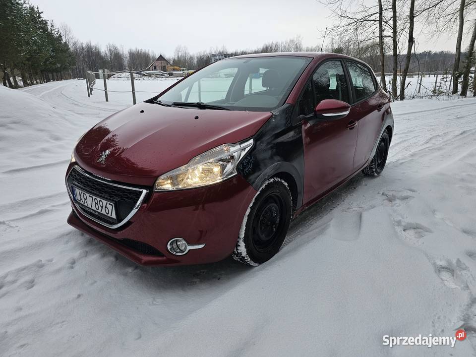 Peugeot 208 I 14 14 VTI