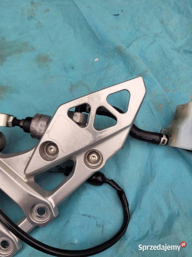 SUZUKI GSX 8 R 2023 SET PODNÓŻEK PASAŻERA SETY Nowy Tomyśl