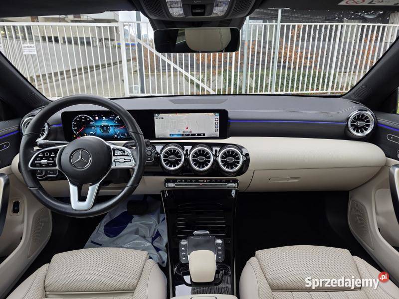 250 4MATIC 20l benzyna 2244MATIC 4X4 AWD Warszawa