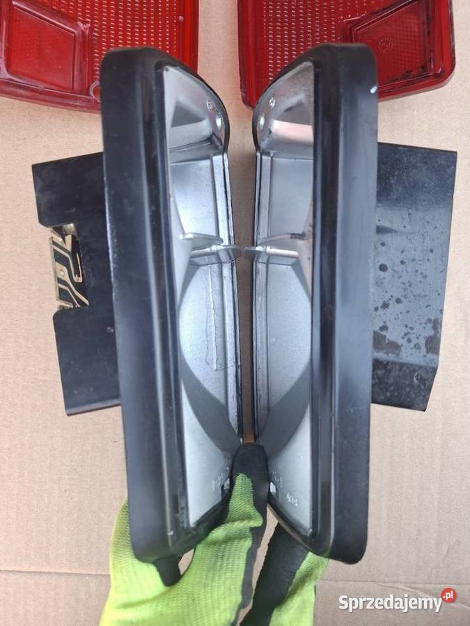 Lampy tyl tylne Fiat 126p Maluch ST wąskie