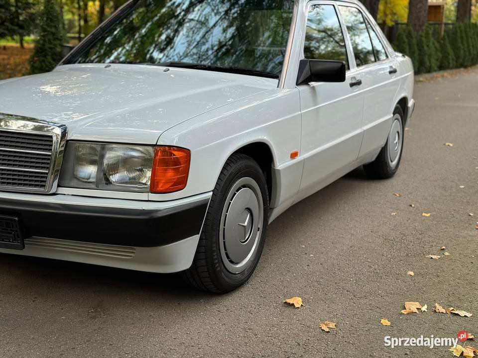 MERCEDESBENZ W201 190E 20 BENZYNA 1990