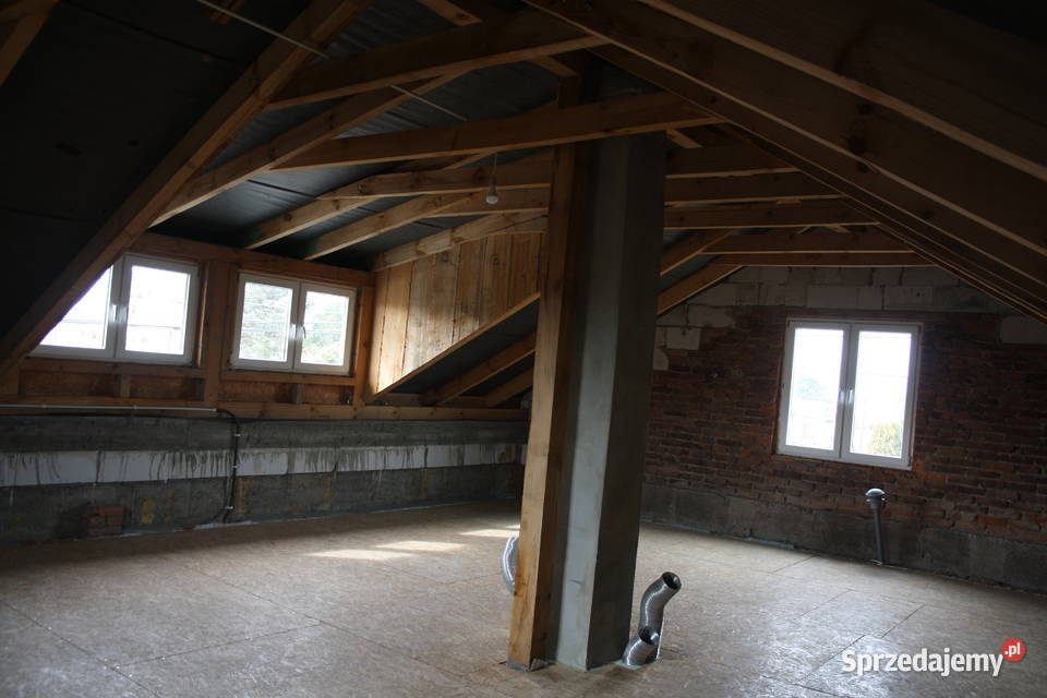 Dom Dobieszyn na małej działce wolnostojący