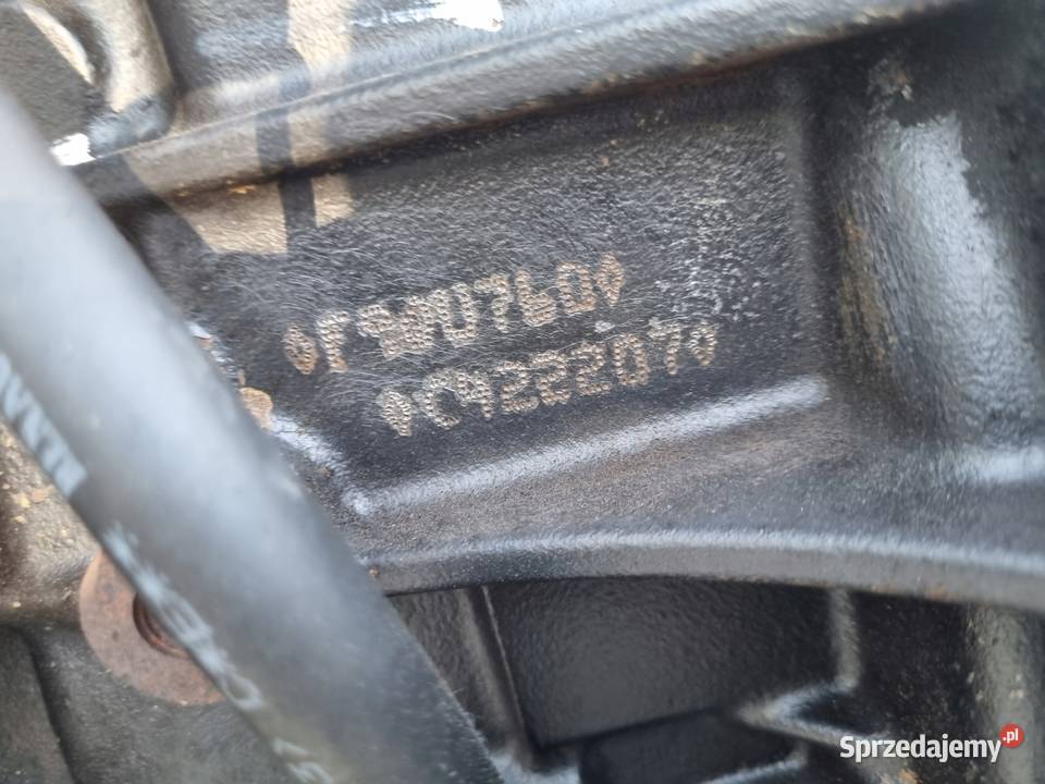 SILNIK KOMPLET Renault Trafic 19 DCI 101 pali Rudka